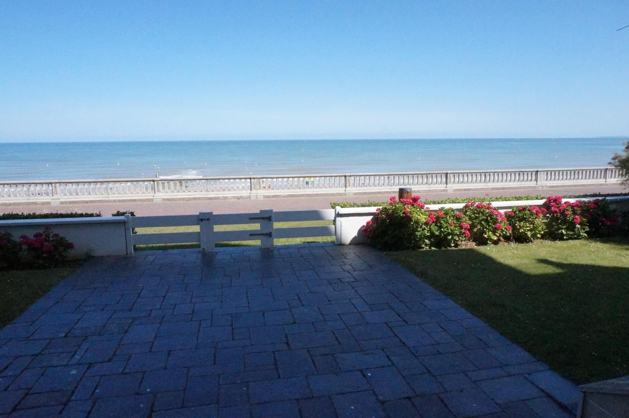 Belle Vie Vue Dominante Mer Et Plage - Appartement 2 A 4 Personnes Cabourg Exterior foto